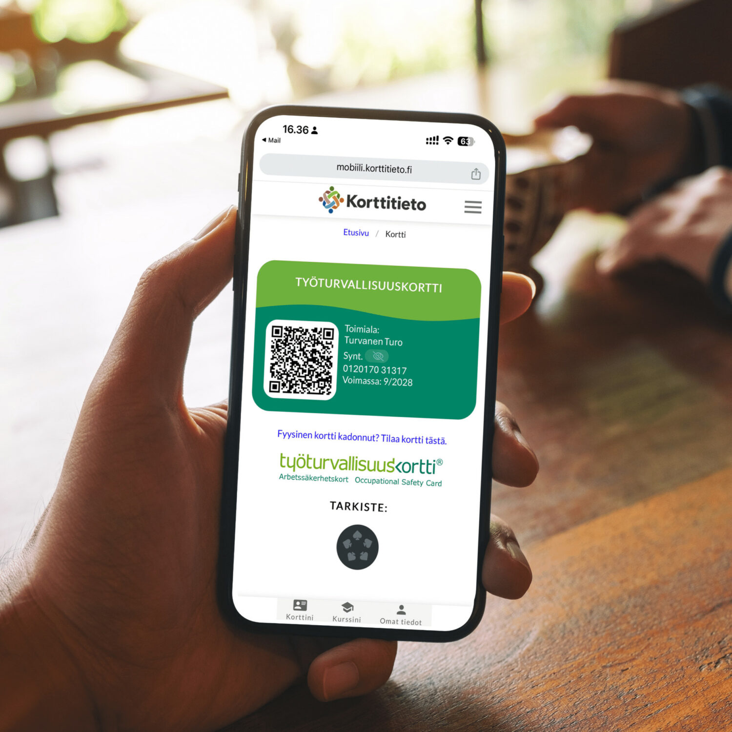 mobiili työturvallisuuskortti todistus puhelimessa